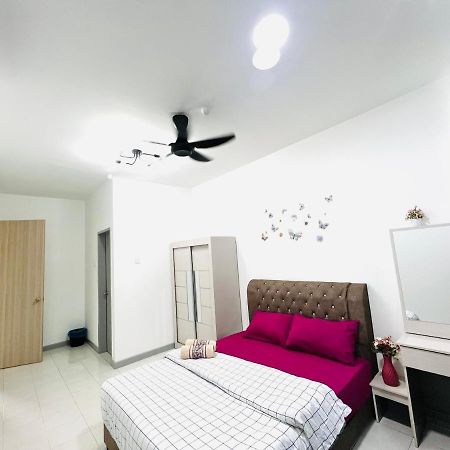 Ureshii Homestay Ladang Tanjung Kuala Terengganu With Pool Eksteriør billede