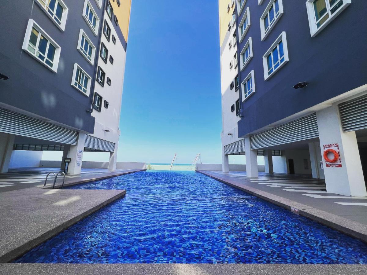 Ureshii Homestay Ladang Tanjung Kuala Terengganu With Pool Eksteriør billede